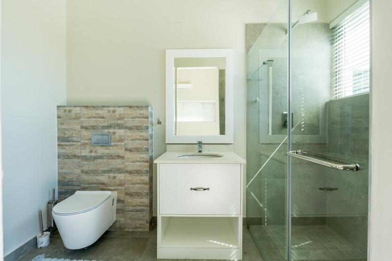 5 Bedroom Property for Sale in Pinnacle Point Golf Estate Western Cape